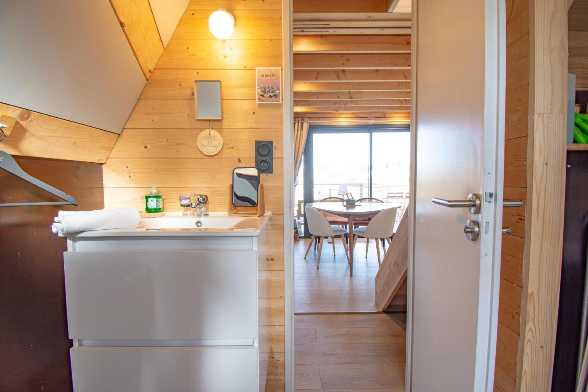 Le Tipi Bleu Tiny House Neuve Avec Terrasse Et Jardin Villa Camaret-sur-Mer Ngoại thất bức ảnh